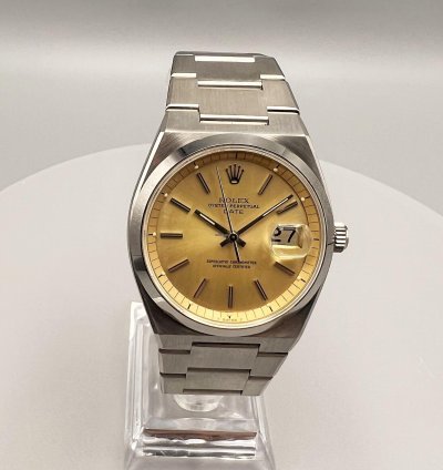 Rolex Oyster Perpetual Date 1530