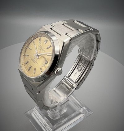 Rolex Oyster Perpetual Date 1530