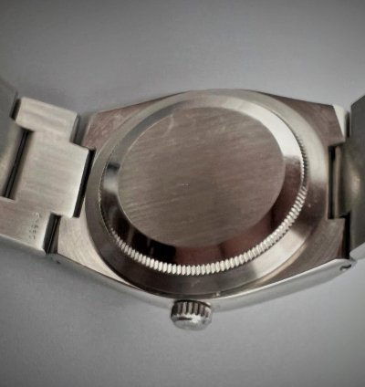 Rolex Oyster Perpetual Date 1530
