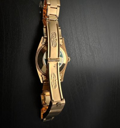 Rolex Oyster Perpetual Date Unworn 1969 18k Gold 1500