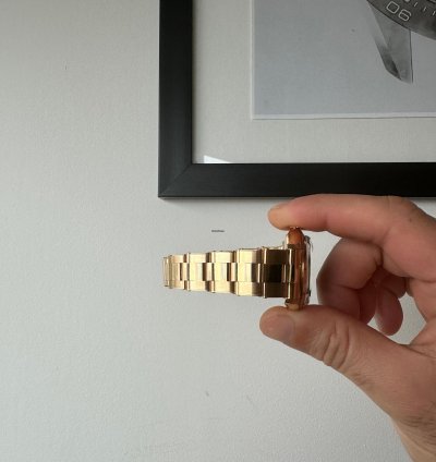 Rolex Oyster Perpetual Date Unworn 1969 18k Gold 1500