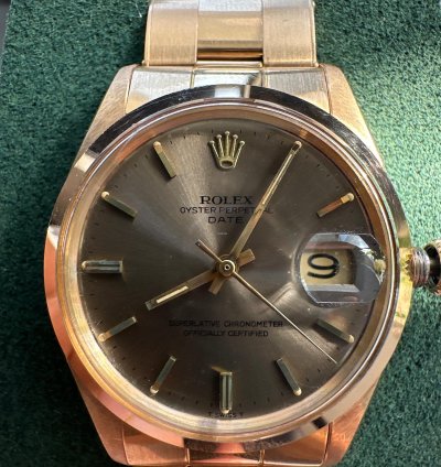 Rolex Oyster Perpetual Date Unworn 1969 18k Gold 1500
