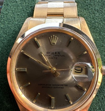 Rolex Oyster Perpetual Date Unworn 1969 18k Gold 1500