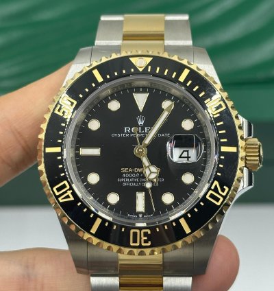 Rolex Sea-dweller 126603 Black
