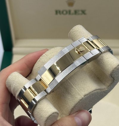 Rolex Sea-dweller 126603 Black