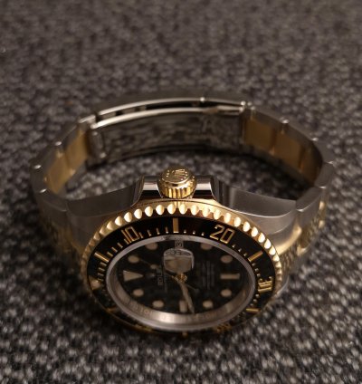 Rolex Sea-dweller 41mm - Oystersteel And Yellow Gold