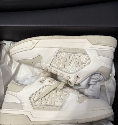 Amiri Classic Low Alabaster