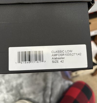 Amiri Classic Low Alabaster