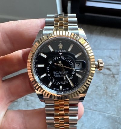 Rolex Sky-dweller