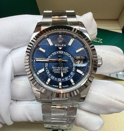 Rolex Sky-dweller 2025 New Sky-dweller Blue Oyster 42mm