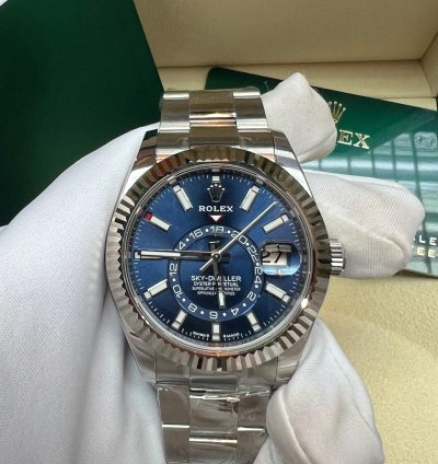 Rolex Sky-dweller 2025 New Sky-dweller Blue Oyster 42mm