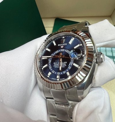 Rolex Sky-dweller 2025 New Sky-dweller Blue Oyster 42mm