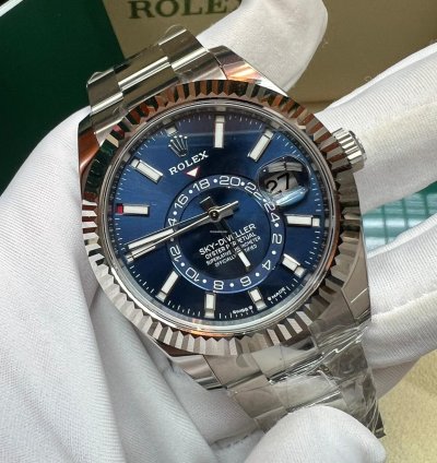 Rolex Sky-dweller 2025 New Sky-dweller Blue Oyster 42mm