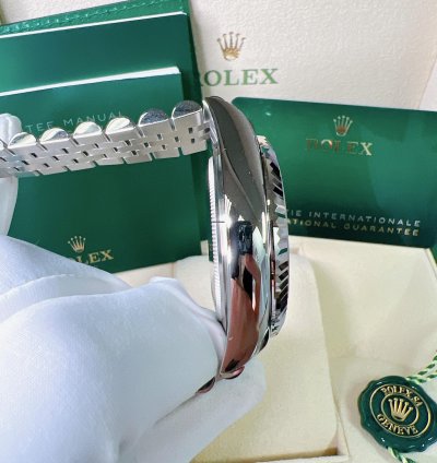 Rolex Sky-dweller 2025 New Sky-dweller Mint Green Jubilee 42mm