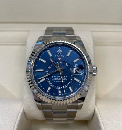 Rolex Sky-dweller oyster Blue Dial