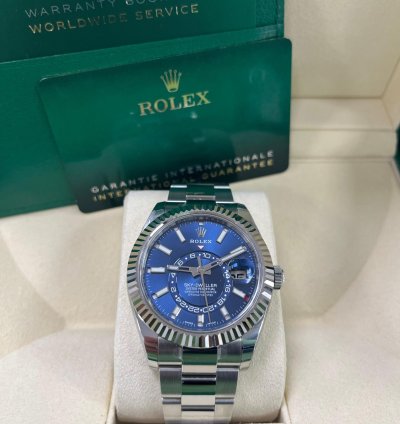 Rolex Sky-dweller 18k White Gold 42mm Blue Dial Steel Bracelet 326934
