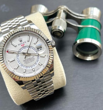 Rolex Sky-dweller 2021 Model Jubilee White Dial