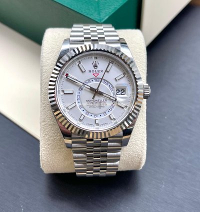 Rolex Sky-dweller 2021 Model Jubilee White Dial