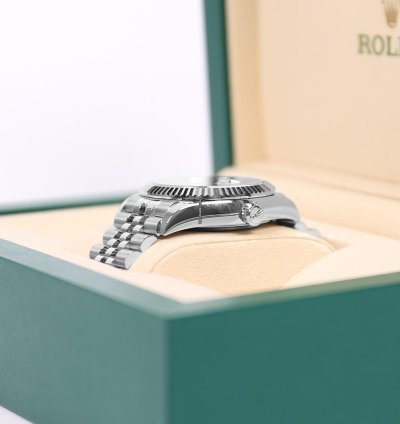Rolex Sky-dweller 2022 Sky-dweller Blue Dial Jubilee 326934 new Full Set