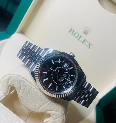 Rolex Sky-dweller 2023 Sky-dweller Black Dial Jubilee Bracelet Unworn 326934 Box Papers