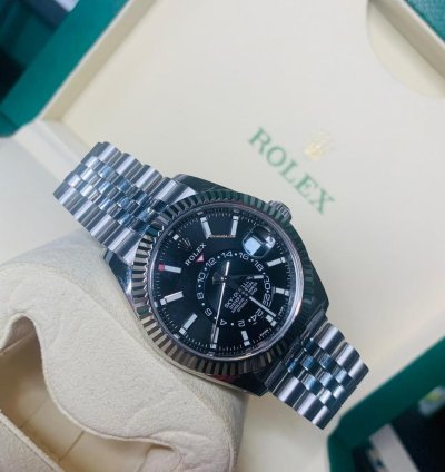 Rolex Sky-dweller 2023 Sky-dweller Black Dial Jubilee Bracelet Unworn 326934 Box Papers