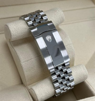 Rolex Sky-dweller 2023 Sky-dweller Blue Dial Jubilee Bracelet Unworn 326934 Box Papers