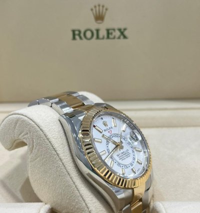 Rolex Sky-dweller 2023 Steel And Yellow Gold Sky-dweller White Dial Box And Papers 326933