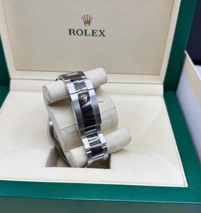 Rolex Sky-dweller 2024 Sky-dweller Blue Dial Unworn 336934 Box And Papers