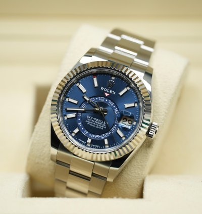 Rolex Sky-dweller 2024 Steel Sky-dweller Blue Dial Unworn Box And Papers 336934