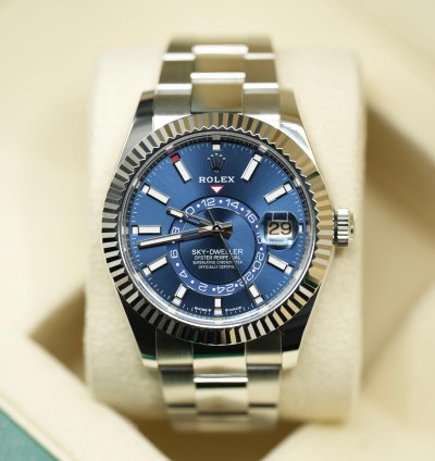 Rolex Sky-dweller 2024 Steel Sky-dweller Blue Dial Unworn Box And Papers 336934