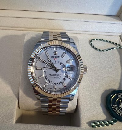 Rolex Sky-dweller 2025 - M336933 Full Set Guarantee Card Dated 27 04 2025