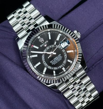 Rolex Sky-dweller 2025 Brand New Black Dial Jubilee 336934 Box And Papers
