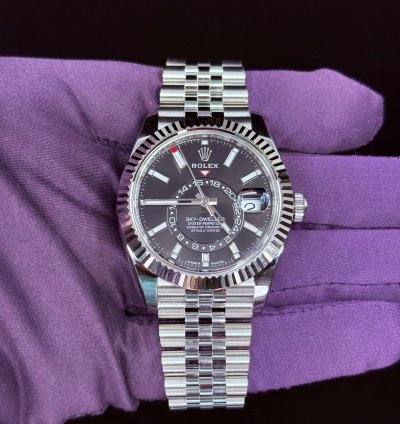 Rolex Sky-dweller 2025 Brand New Black Dial Jubilee 336934 Box And Papers
