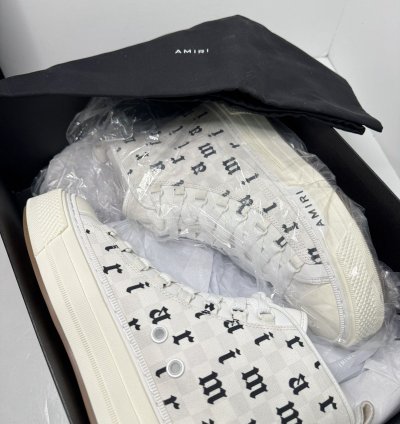 Amiri Old English Court High White Black