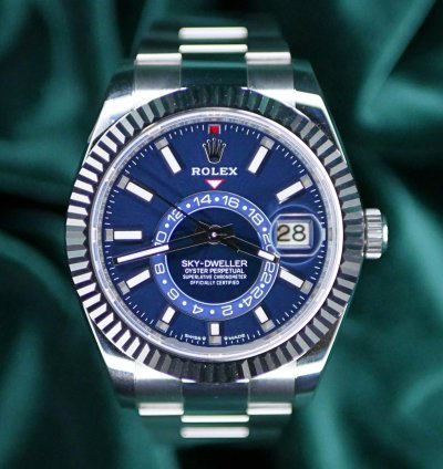 Rolex Sky-dweller 2025 New Unworn Sky-dweller Blue Dial Fluted Bezel Oyster Bracelet Steel Full Set 336934