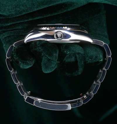 Rolex Sky-dweller 2025 New Unworn Sky-dweller Blue Dial Fluted Bezel Oyster Bracelet Steel Full Set 336934