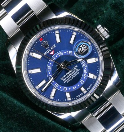 Rolex Sky-dweller 2025 New Unworn Sky-dweller Blue Dial Fluted Bezel Oyster Bracelet Steel Full Set 336934