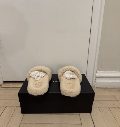 Amiri Shearling Slip On Slipper- Tan Size 42
