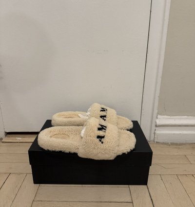 Amiri Shearling Slip On Slipper- Tan Size 42
