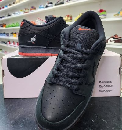 Nike Sb Dunk Low Trd Qs black Pigeon