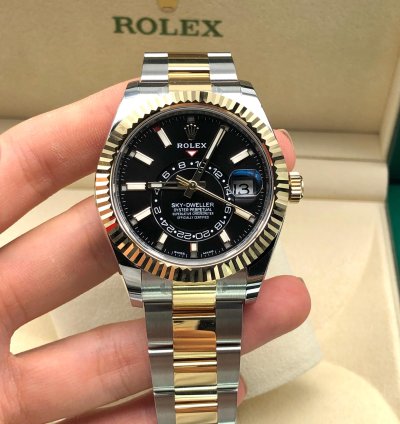 Rolex Sky-dweller 326933 Black Dial Oyster