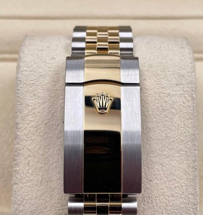Rolex Sky-dweller 326933 Two Tone Champagne Dial Jubilee Bracelet Unworn 2023