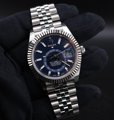 Rolex Sky-dweller 326934 Blue Dial Jubilee Unworn