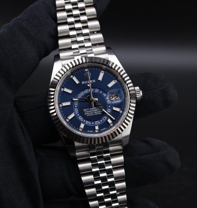 Rolex Sky-dweller 326934 Blue Dial Jubilee Unworn