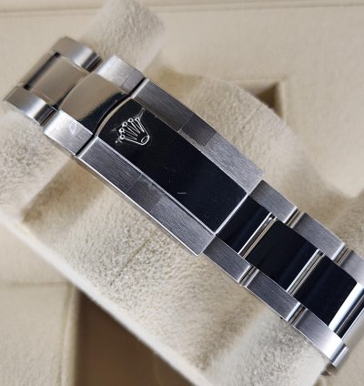 Rolex Sky-dweller 326934 Blue Oyster Warranty