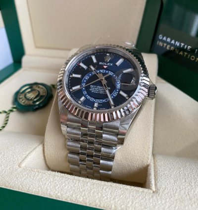 Rolex Sky-dweller 326934 Jubilee Blue Dial - Unworn 2021