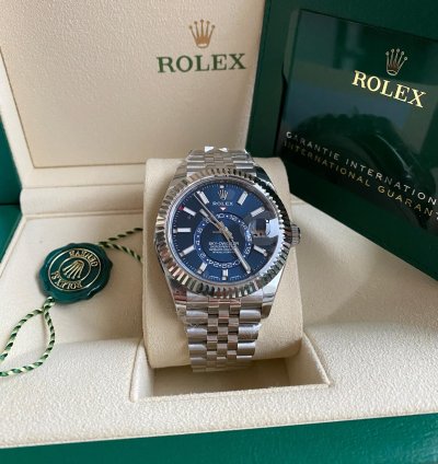 Rolex Sky-dweller 326934 Jubilee Blue Dial - Unworn 2021