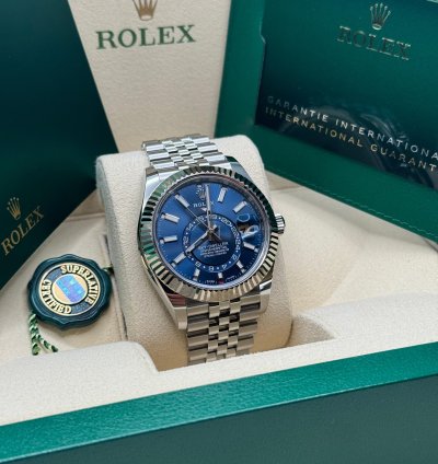 Rolex Sky-dweller 326934 Jubilee Bracelet Blue Dial Mint 2021