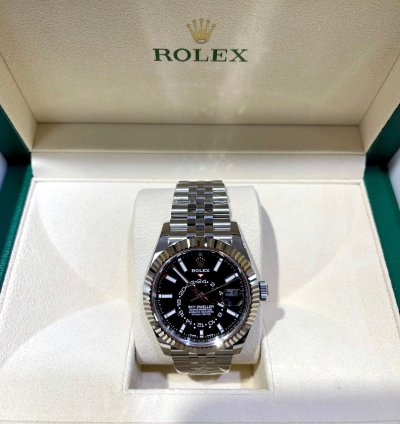 Rolex Sky-dweller 326934 Steel Black Dial Jubilee Perpetual Box Papers New