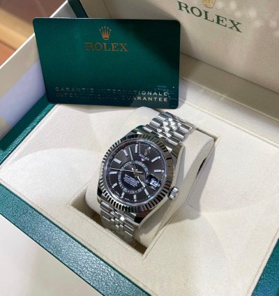 Rolex Sky-dweller 326934 Steel Black Dial Jubilee Perpetual Box Papers New